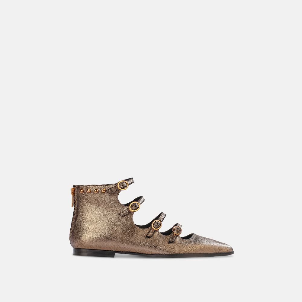 Carela Shoes
